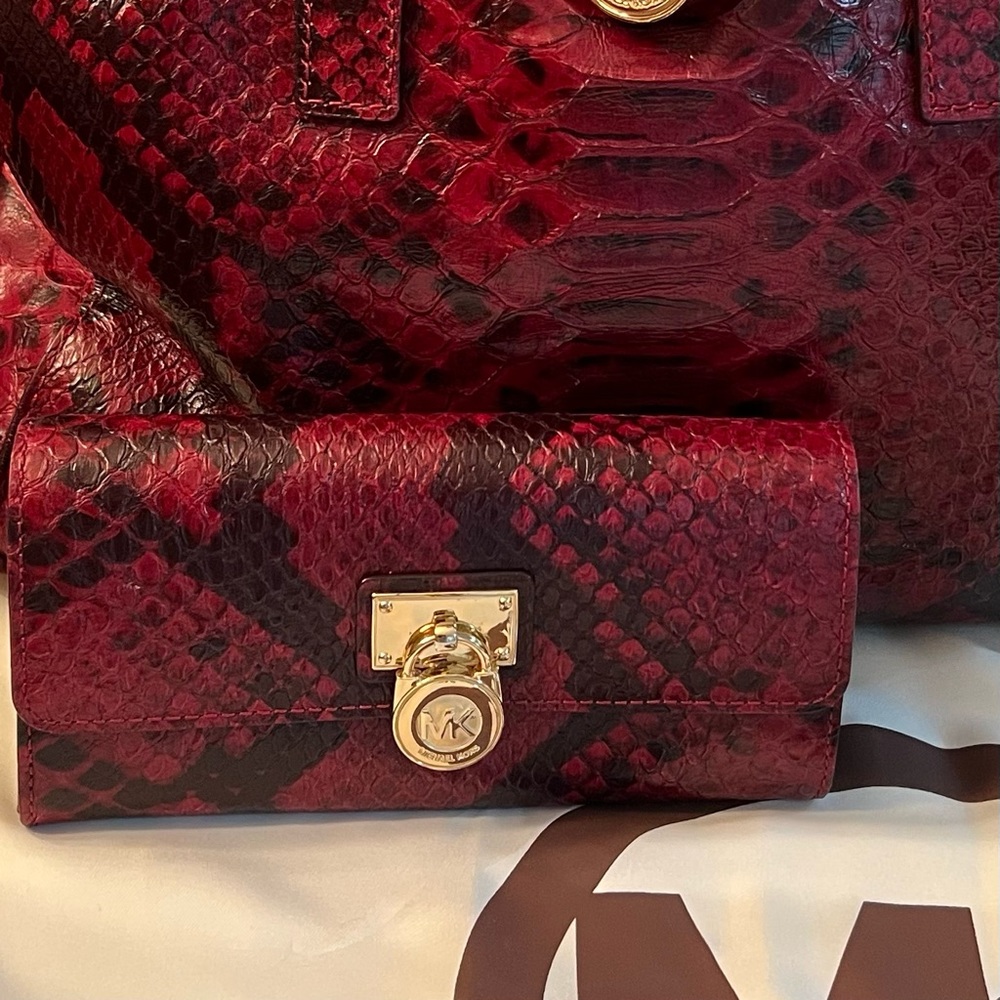 Michael Kors - Large Leather "Reptile" Pattern Trifold Wallet